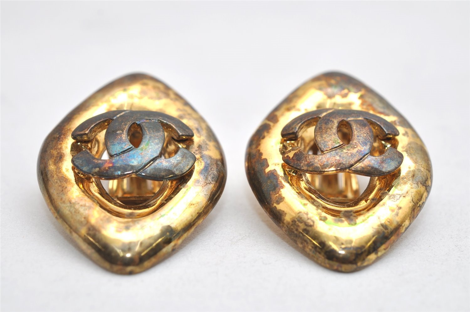 Authentic CHANEL Vintage Clip-On Earrings CoCo Mark Gold Plated 9923J