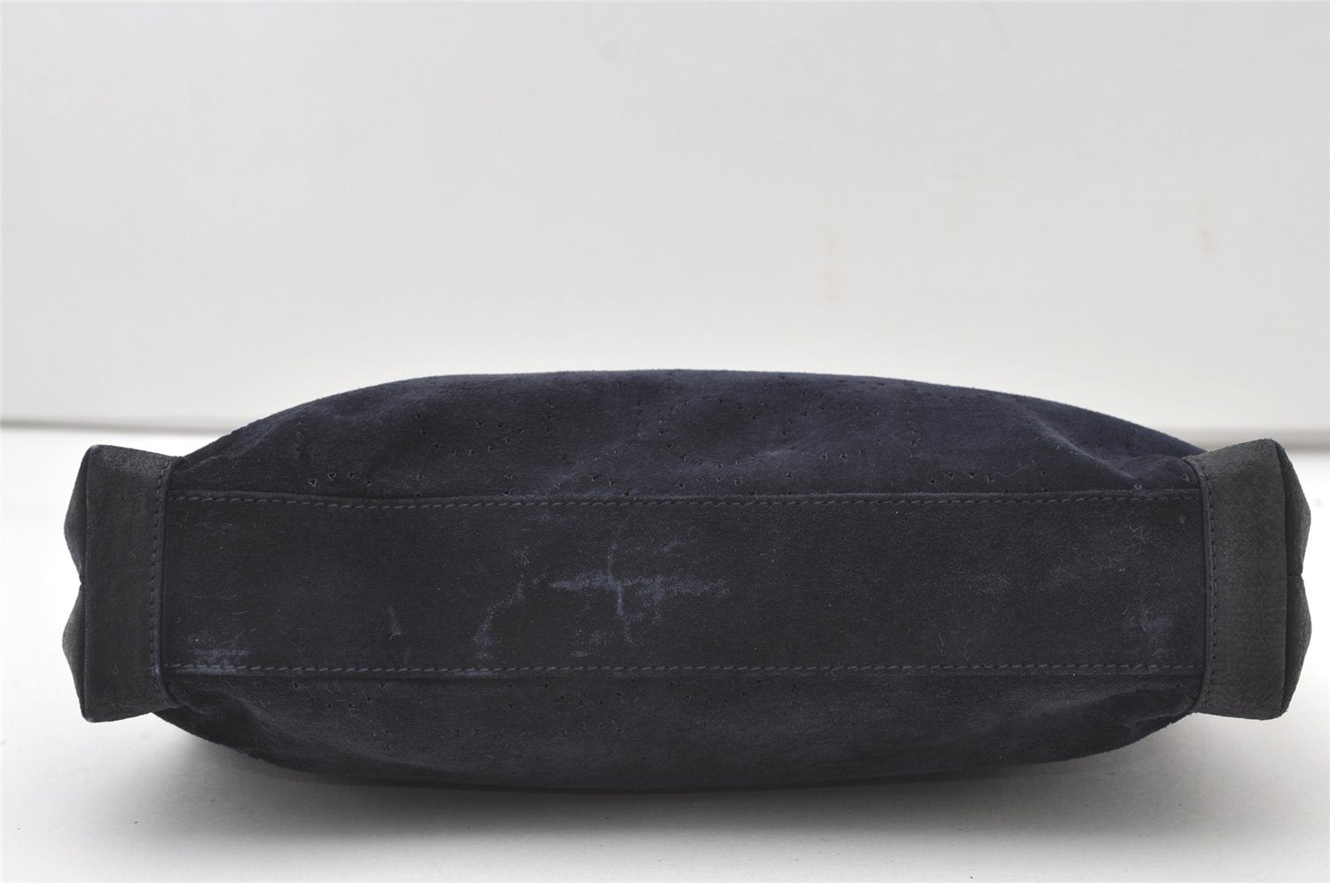 Authentic GUCCI Vintage Clutch Hand Bag Purse Punching Suede Leather Navy 9924I