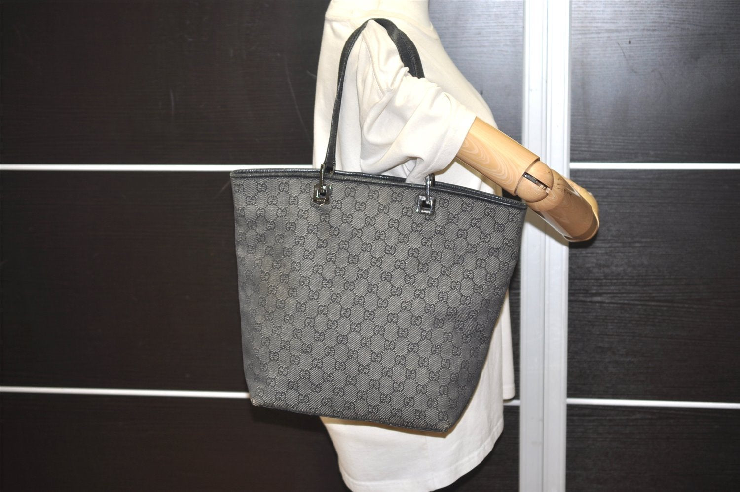 Authentic GUCCI Vintage Shoulder Tote Bag GG Canvas Leather 31243 Black 9930I