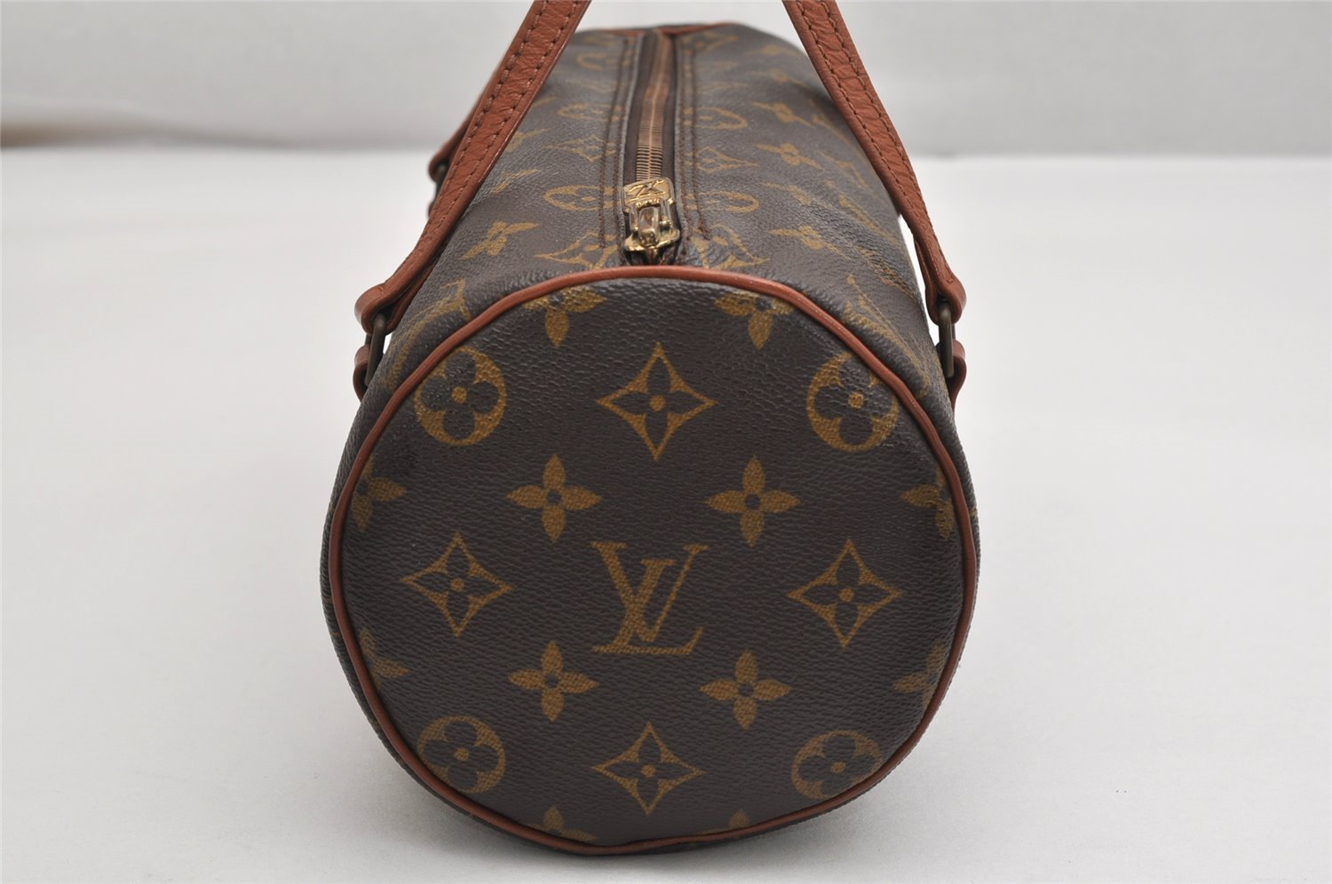Authentic Louis Vuitton Monogram Papillon 26 Hand Bag Old Model LV 9931J