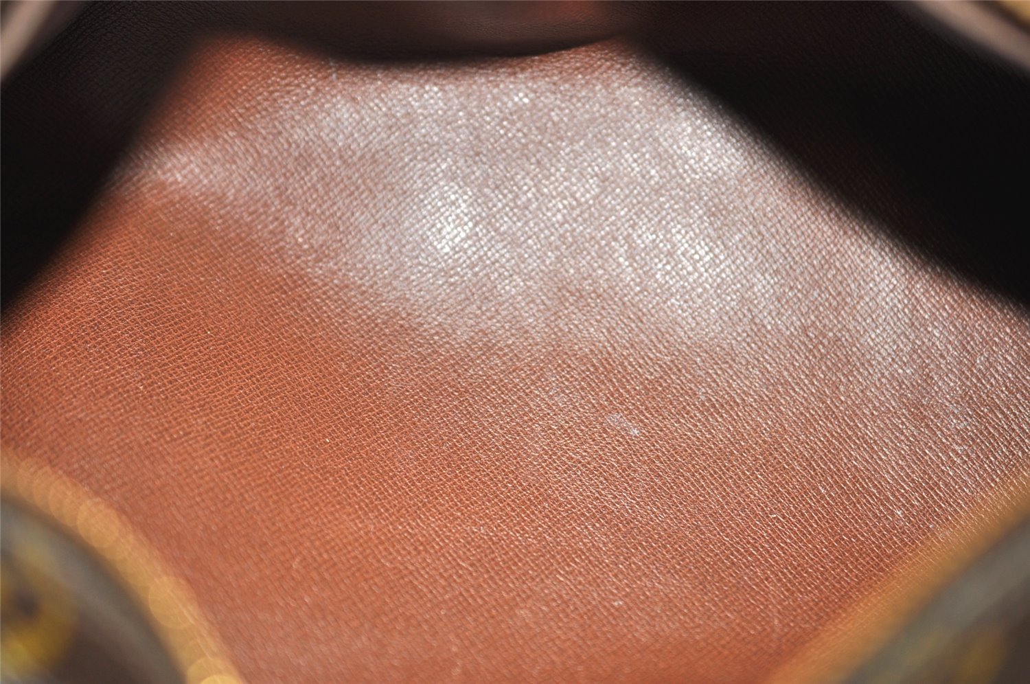 Authentic Louis Vuitton Monogram Papillon 26 Hand Bag Old Model LV 9931J