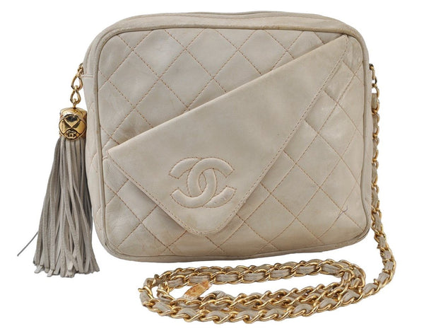 Authentic CHANEL Calf Skin Matelasse Chain Shoulder Bag White CC Junk 9940I