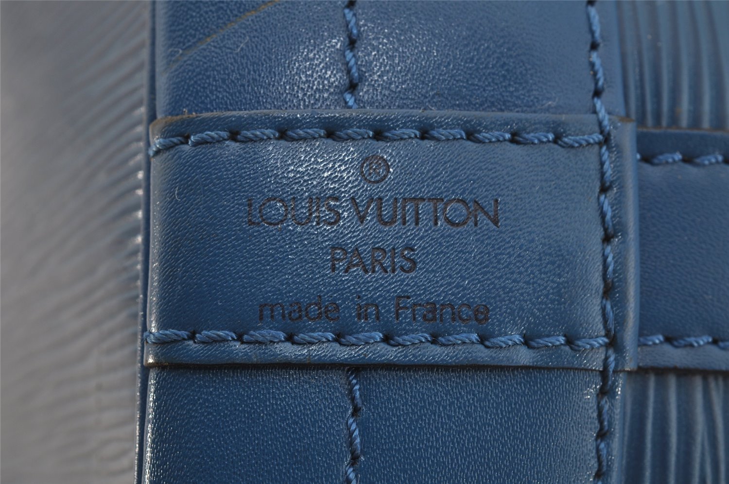 Authentic Louis Vuitton Epi Noe Shoulder Drawstring Bag Brown M44028 LV 9944I