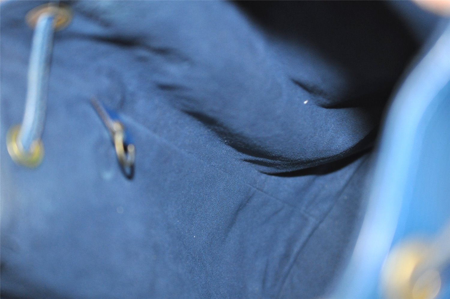 Authentic Louis Vuitton Epi Noe Shoulder Drawstring Bag Brown M44028 LV 9944I