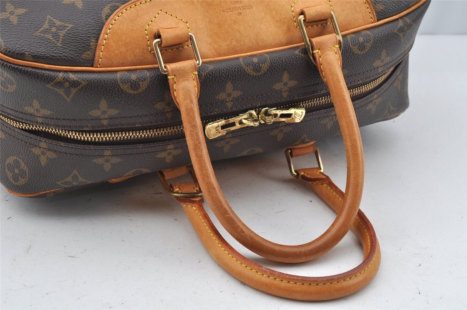 Authentic Louis Vuitton Monogram Deauville Hand Bag M47270 LV 9946I