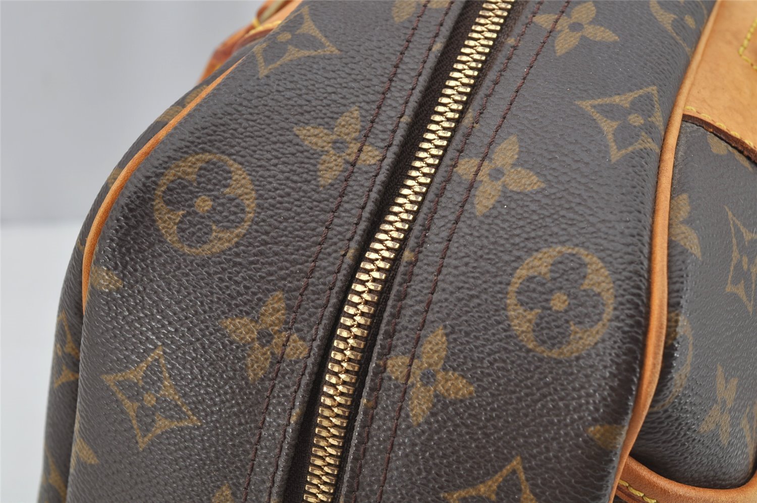 Authentic Louis Vuitton Monogram Deauville Hand Bag M47270 LV 9946I
