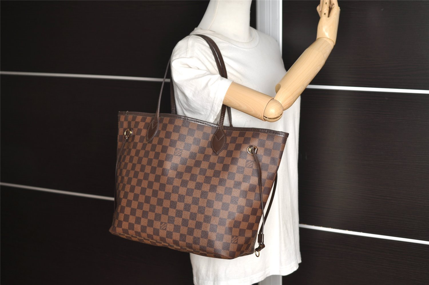 Authentic Louis Vuitton Damier Neverfull MM Shoulder Tote Bag N51105 LV 9947I