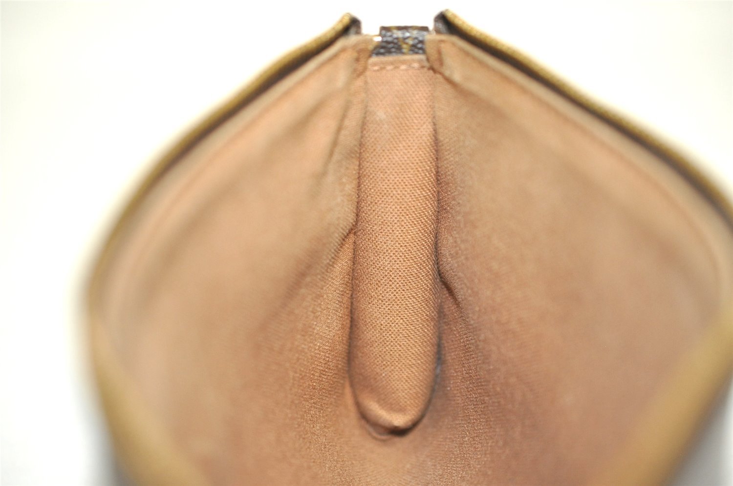 Authentic Louis Vuitton Monogram Sophie Hand Pouch Chain M40158 LV 9948I