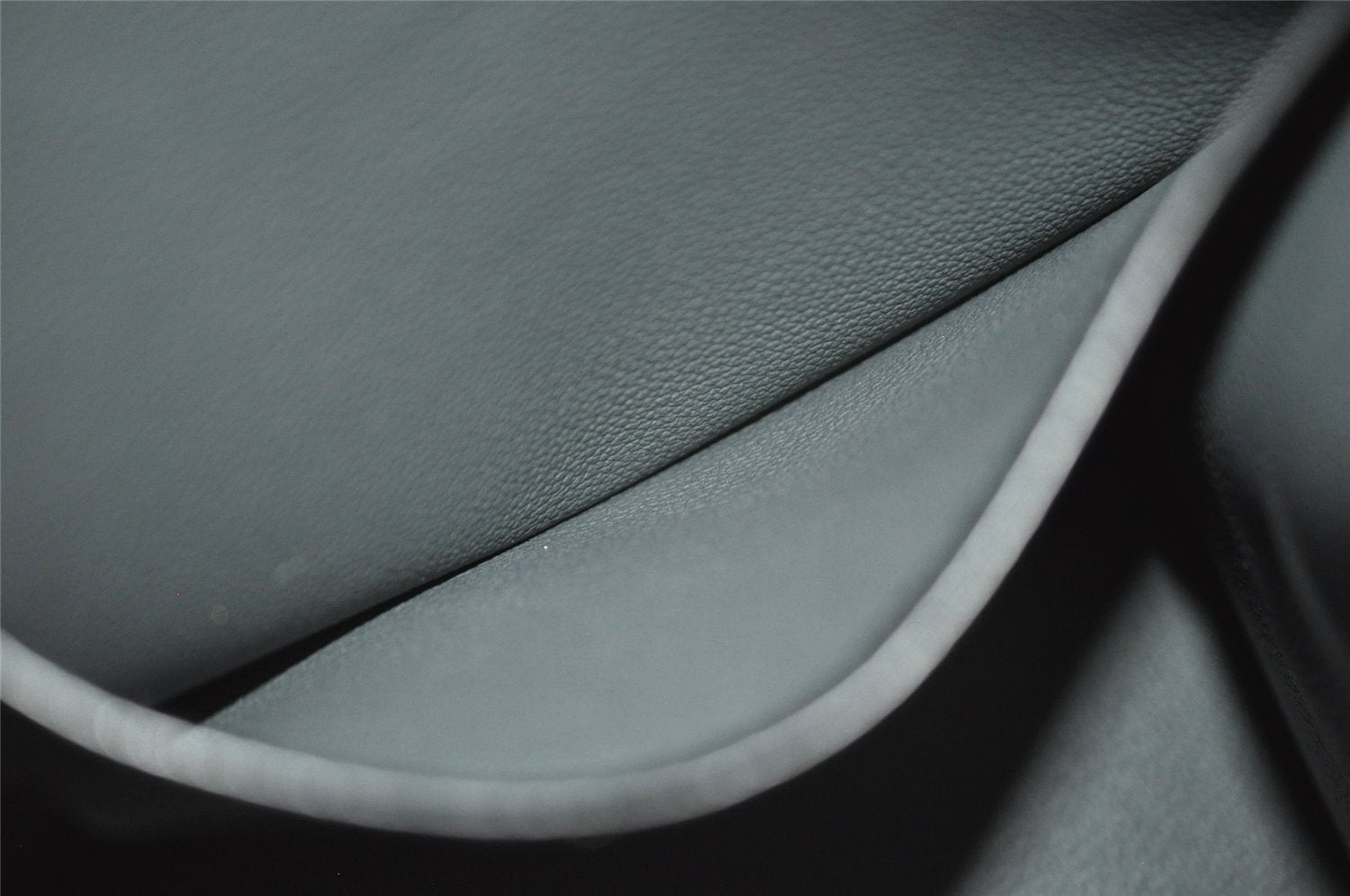 Authentic Louis Vuitton Epi Riviera Hand Bag Black M48182 LV 9950J