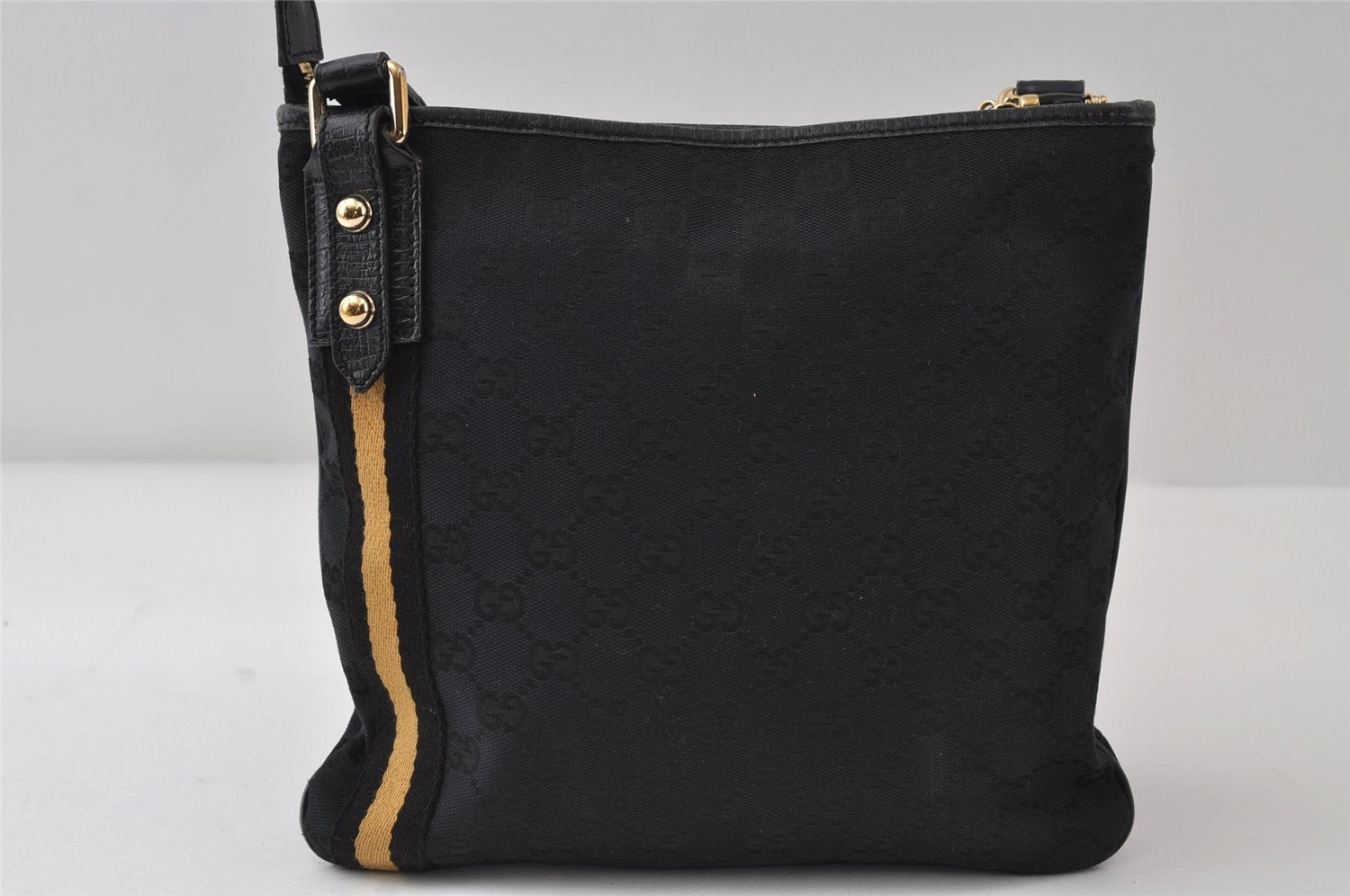 Authentic GUCCI Sherry Line Shoulder Cross Bag GG Canvas Leather Black 9954I