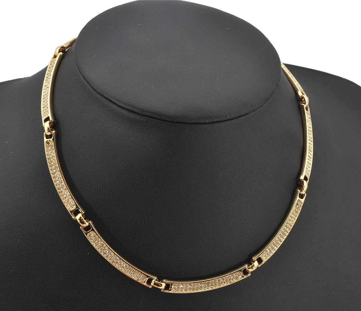 Authentic Christian Dior Gold Tone Chain Rhinestone Pendant Necklace Box 9958I