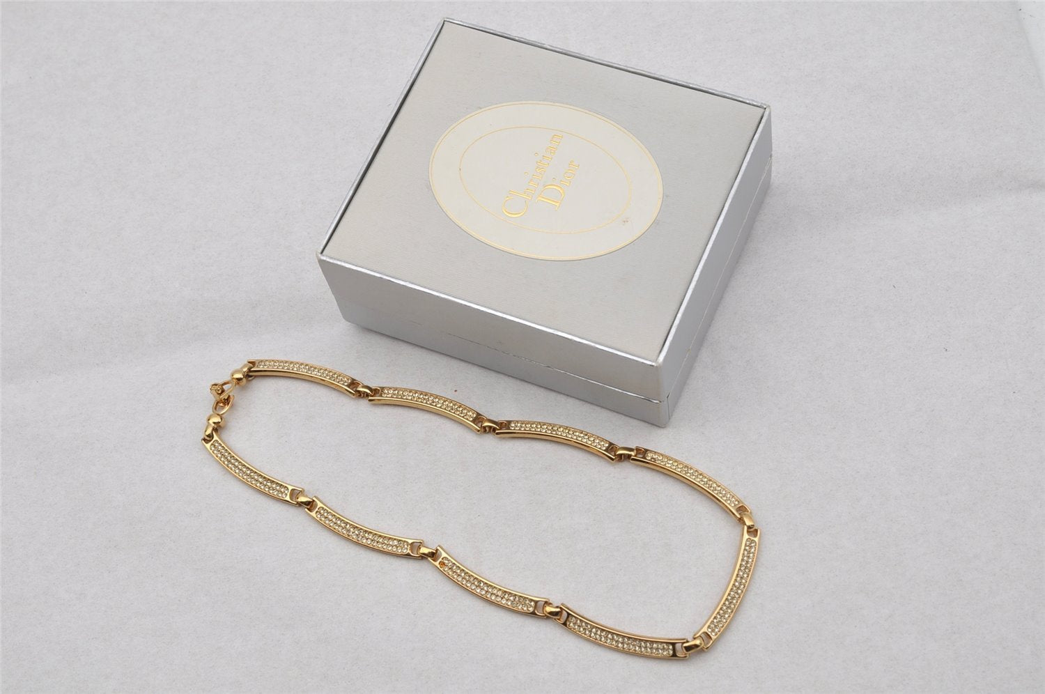 Authentic Christian Dior Gold Tone Chain Rhinestone Pendant Necklace Box 9958I