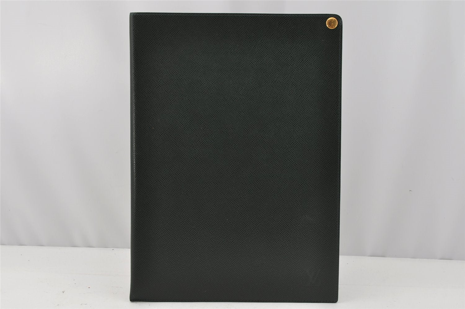 Auth Louis Vuitton Taiga Japan 15th Anniversary Documents Case Green LV 9963I