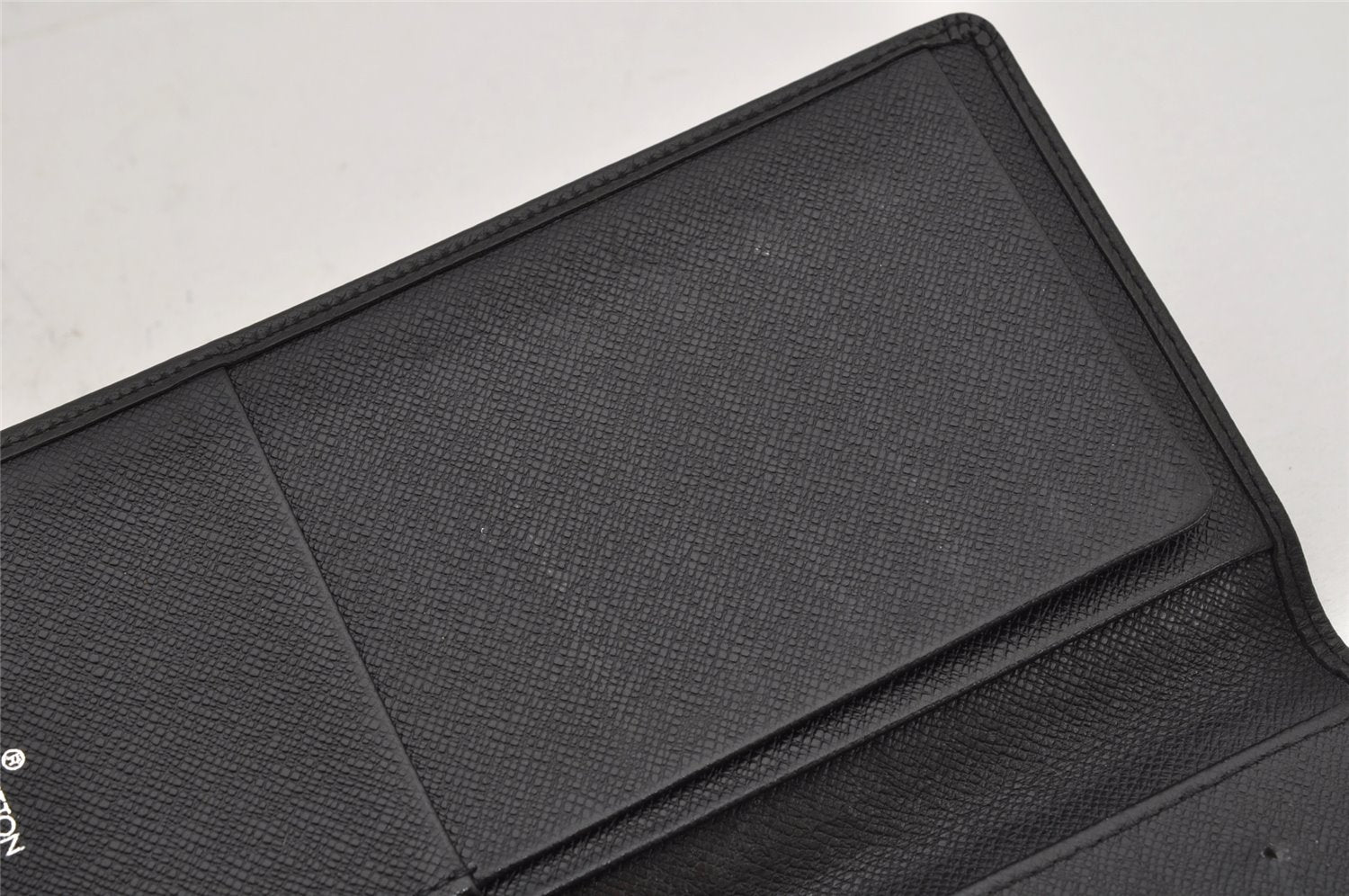 Auth Louis Vuitton Taiga Porte Valeurs Cartes Credit Wallet M30392 Black 9975J