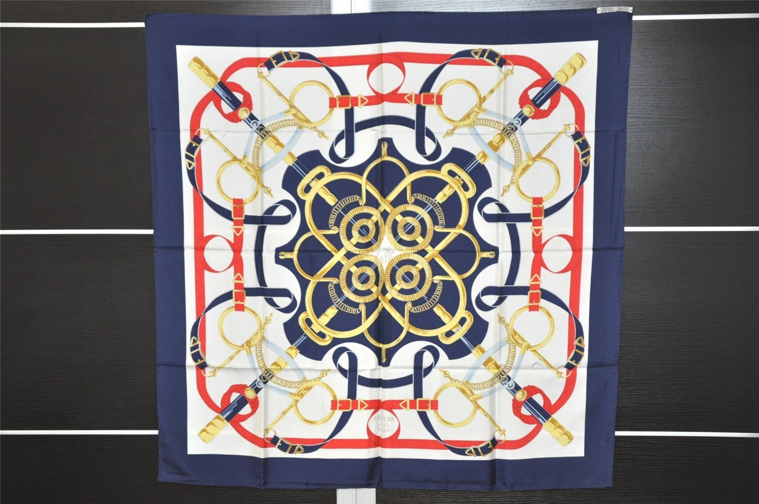 Authentic HERMES Carre 90 Scarf 