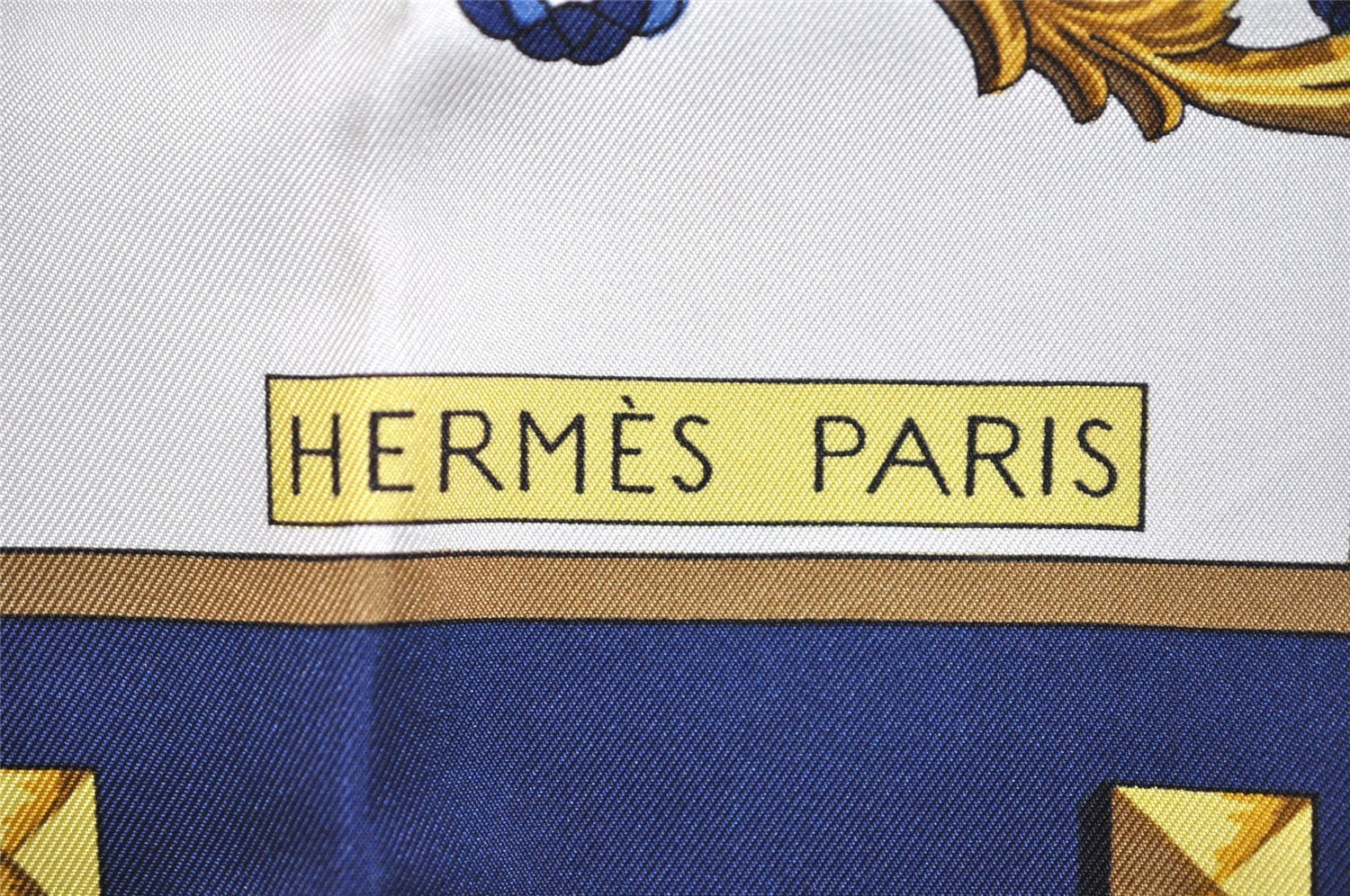 Authentic HERMES Carre 90 Scarf ”Les Cles