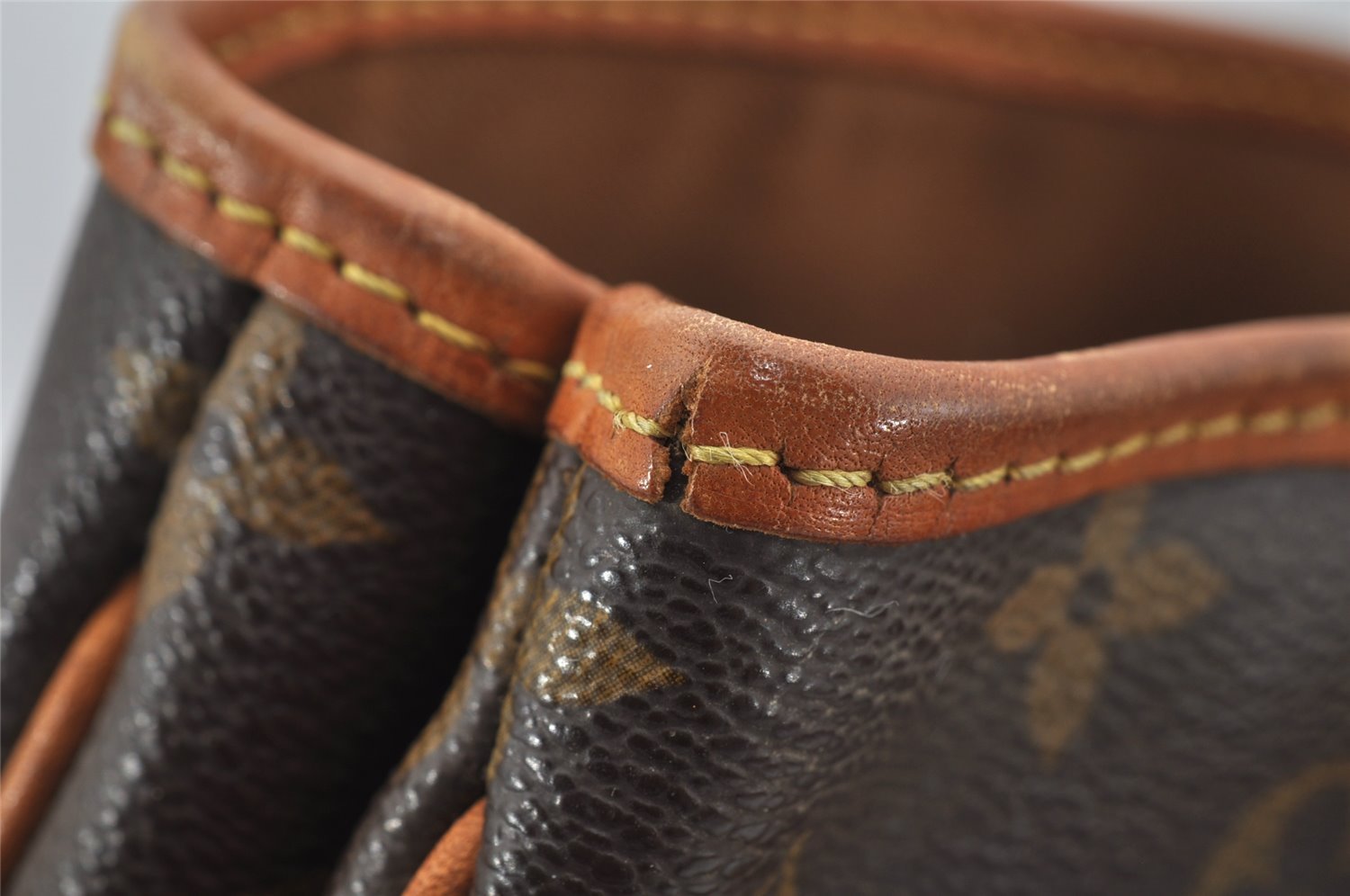 Authentic Louis Vuitton Monogram Batignolles Horizontal Tote Bag M51154 LV 9985I