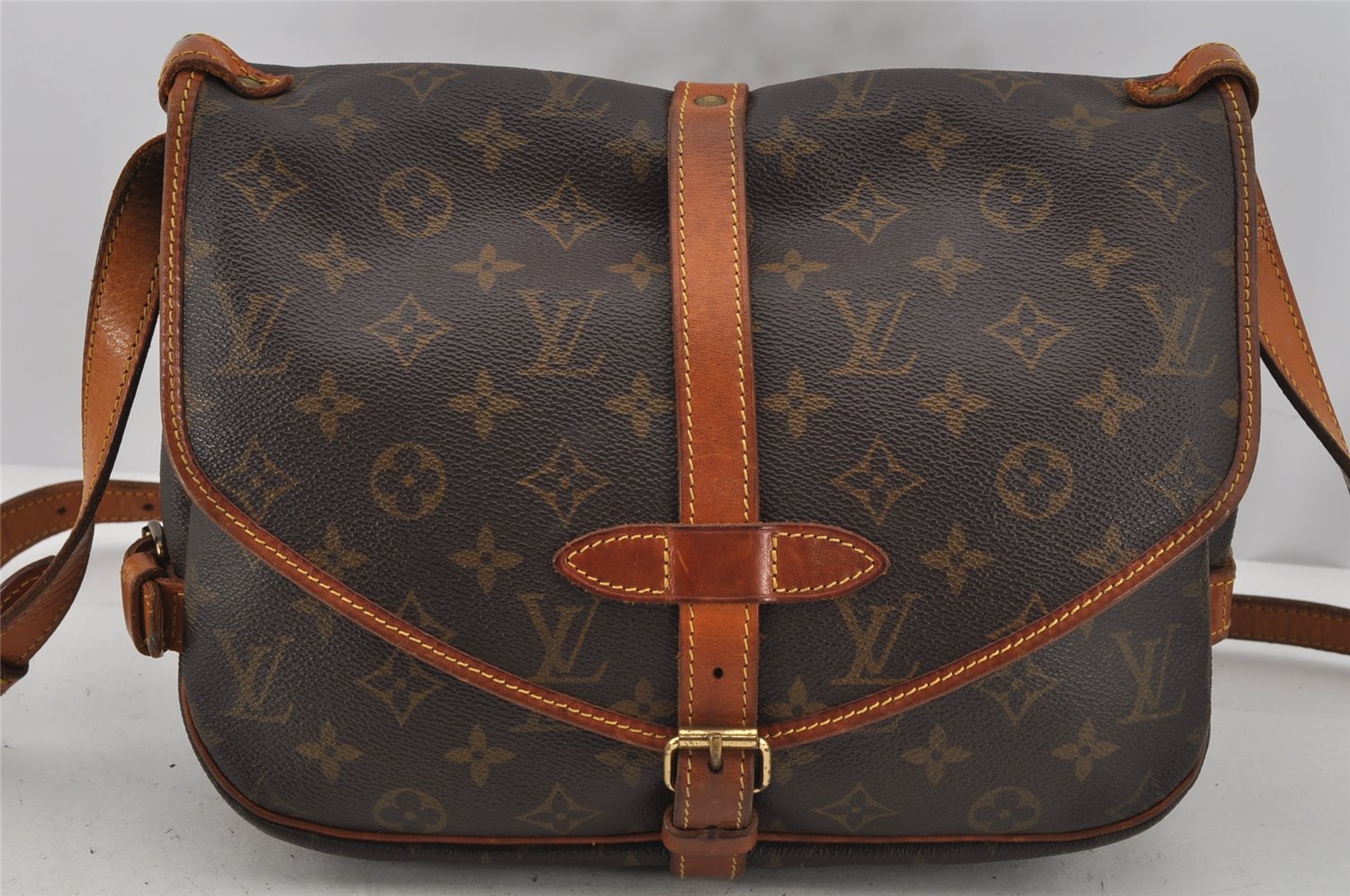 Authentic Louis Vuitton Monogram Saumur 30 Shoulder Cross Bag M42256 LV 9991J