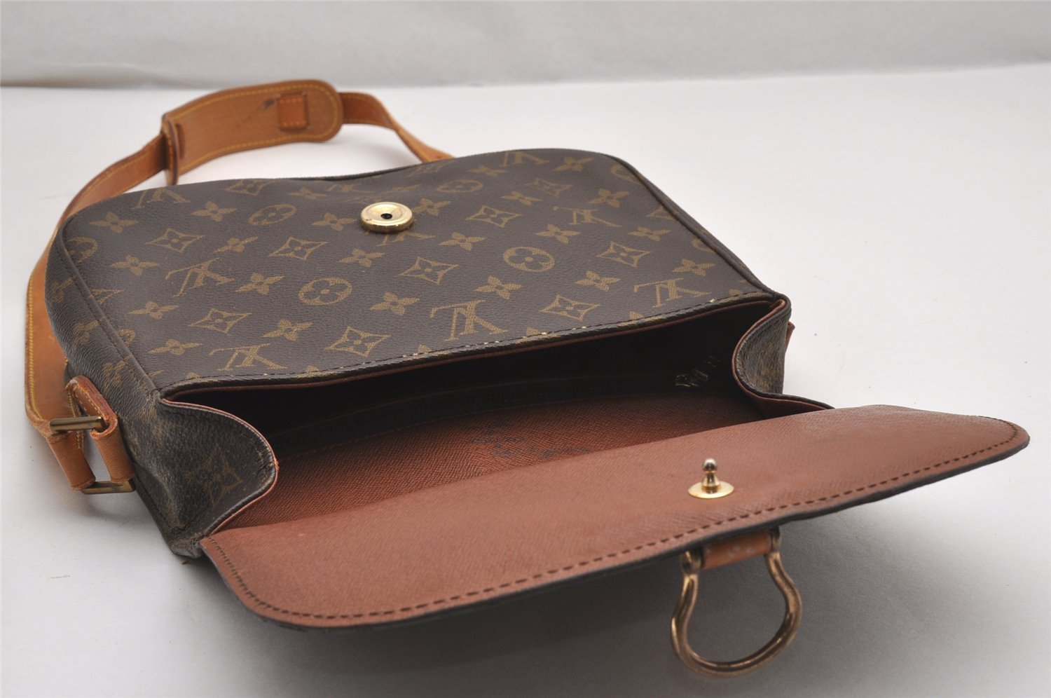 Authentic Louis Vuitton Monogram Saint Cloud GM M51242 Shoulder Cross Bag 9992I