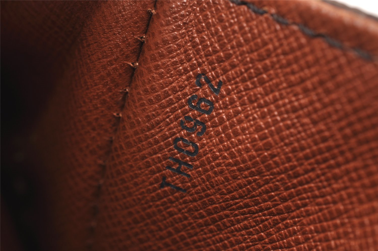 Authentic Louis Vuitton Monogram Saint Cloud GM M51242 Shoulder Cross Bag 9992I