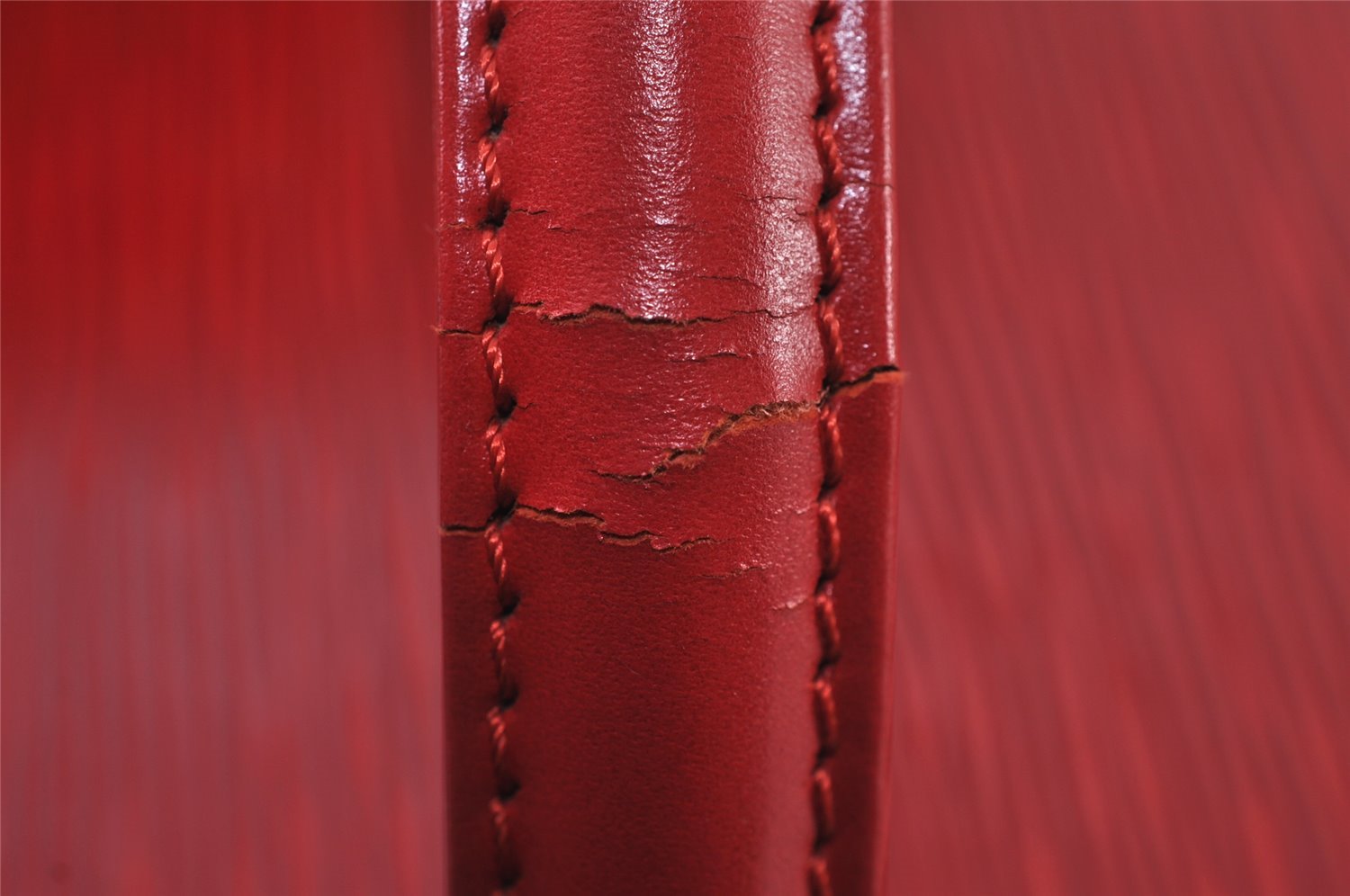 Authentic Louis Vuitton Epi Cannes Red Cosmetic Hand Bag Purse M48037 LV 9994I