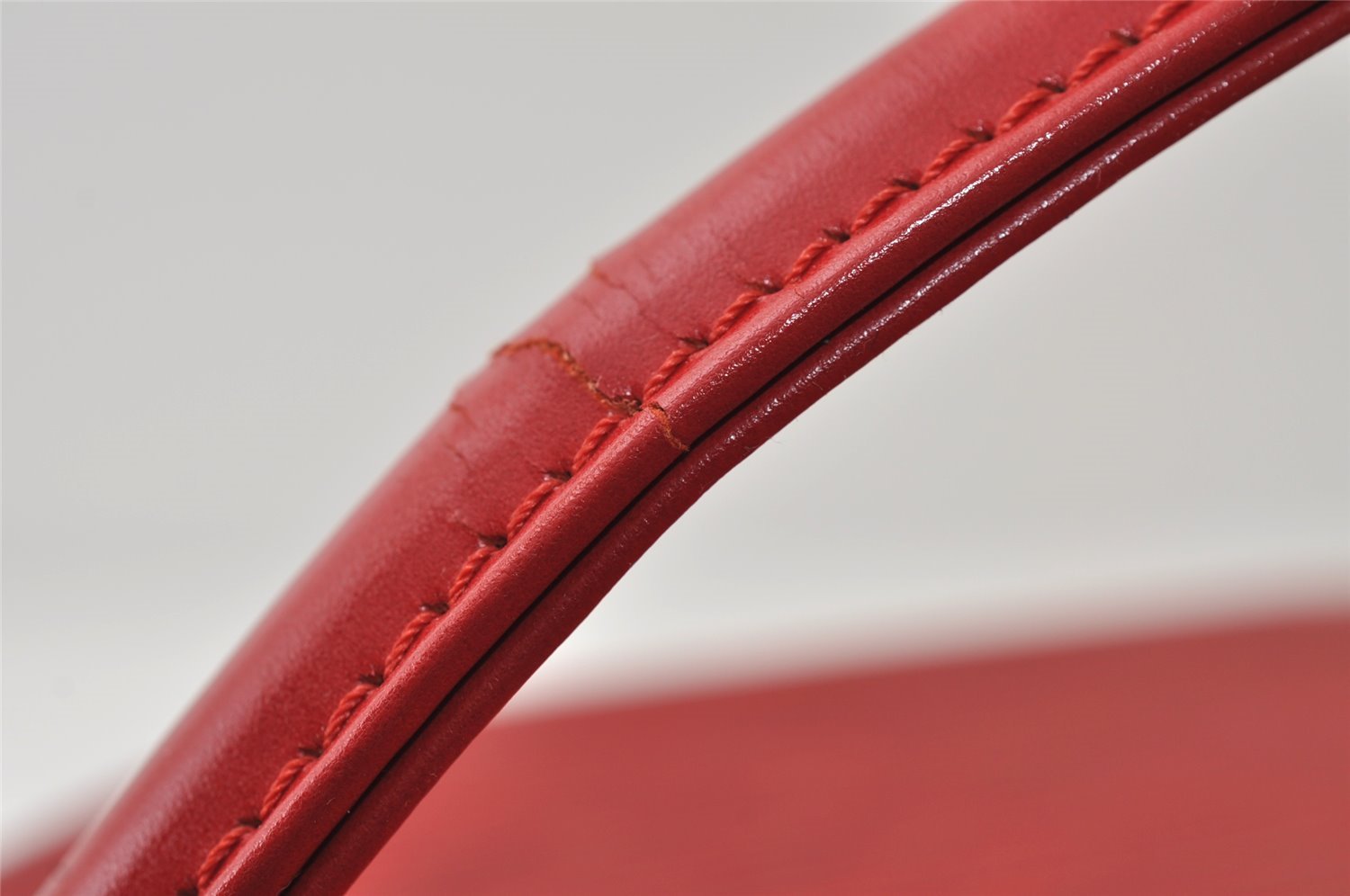 Authentic Louis Vuitton Epi Cannes Red Cosmetic Hand Bag Purse M48037 LV 9994I