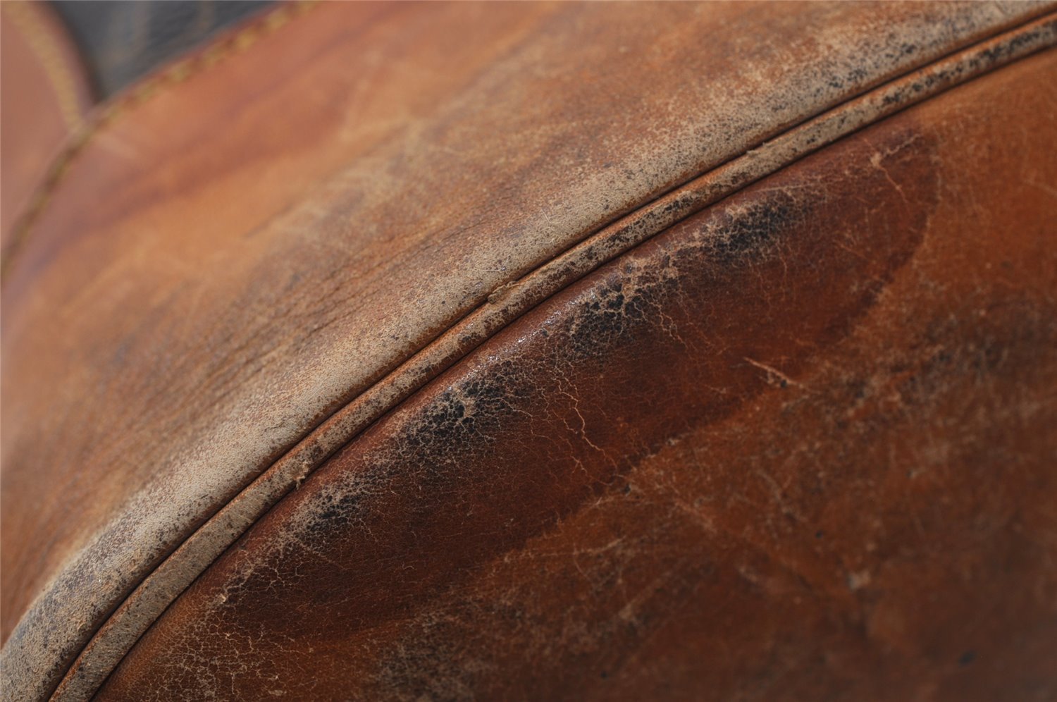 Authentic Louis Vuitton Monogram Randonnee GM Shoulder Bag M42244 LV 9996I