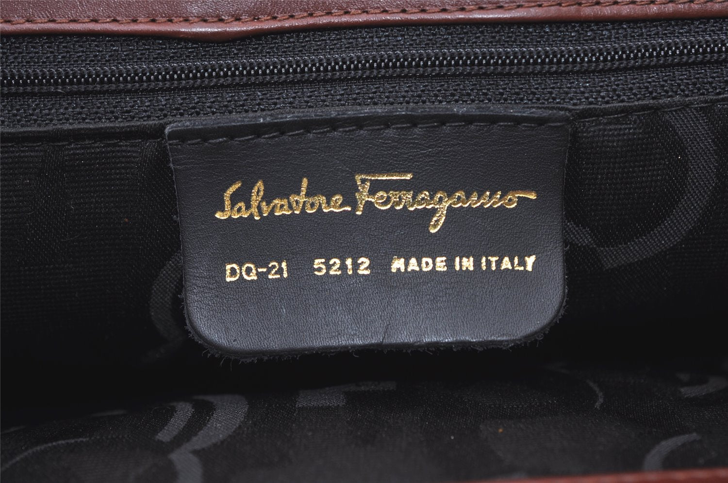 Authentic Salvatore Ferragamo Vintage Leather Shoulder Tote Bag Brown SF 9997J