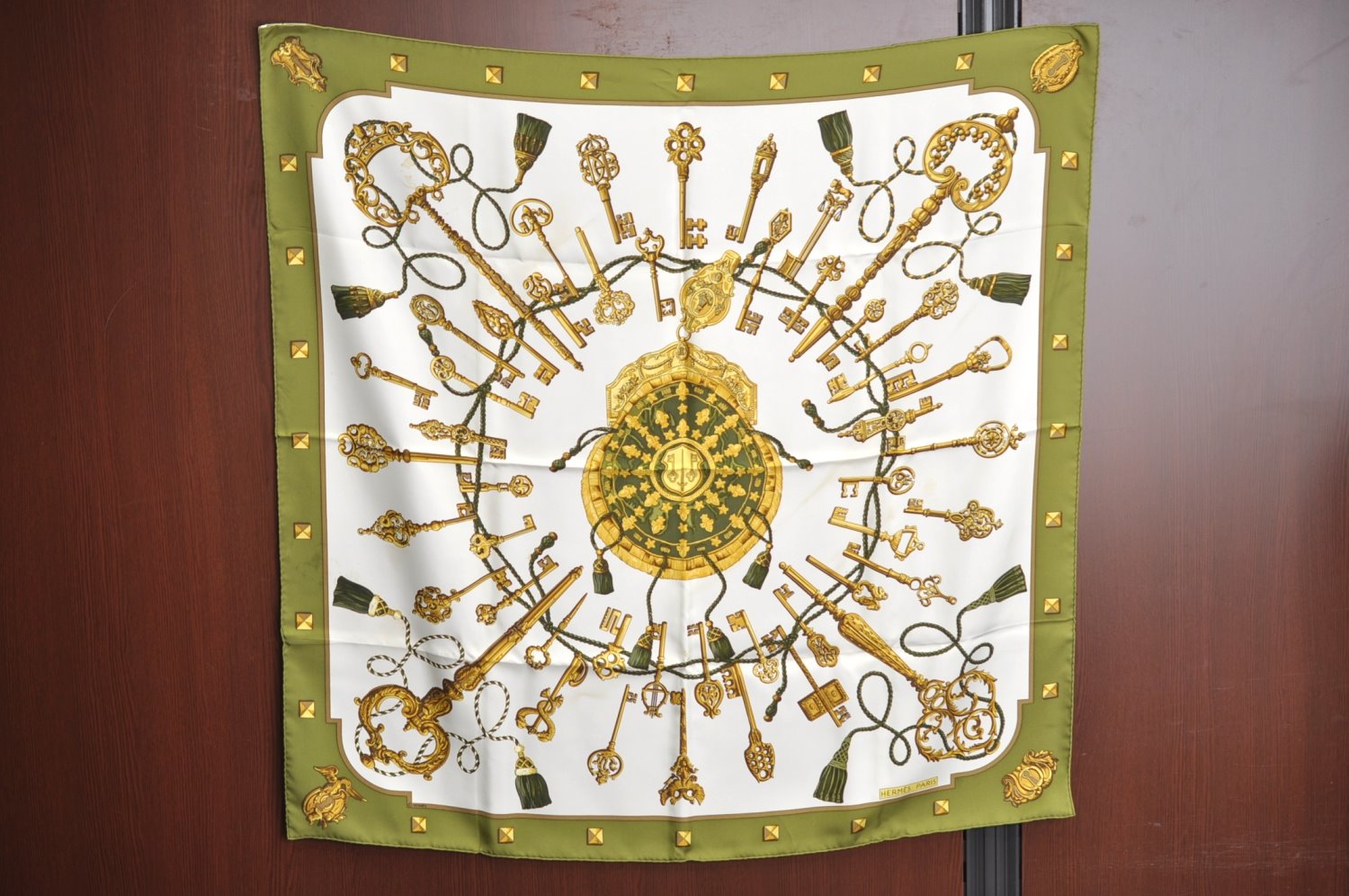 Authentic HERMES Carre 90 Scarf 