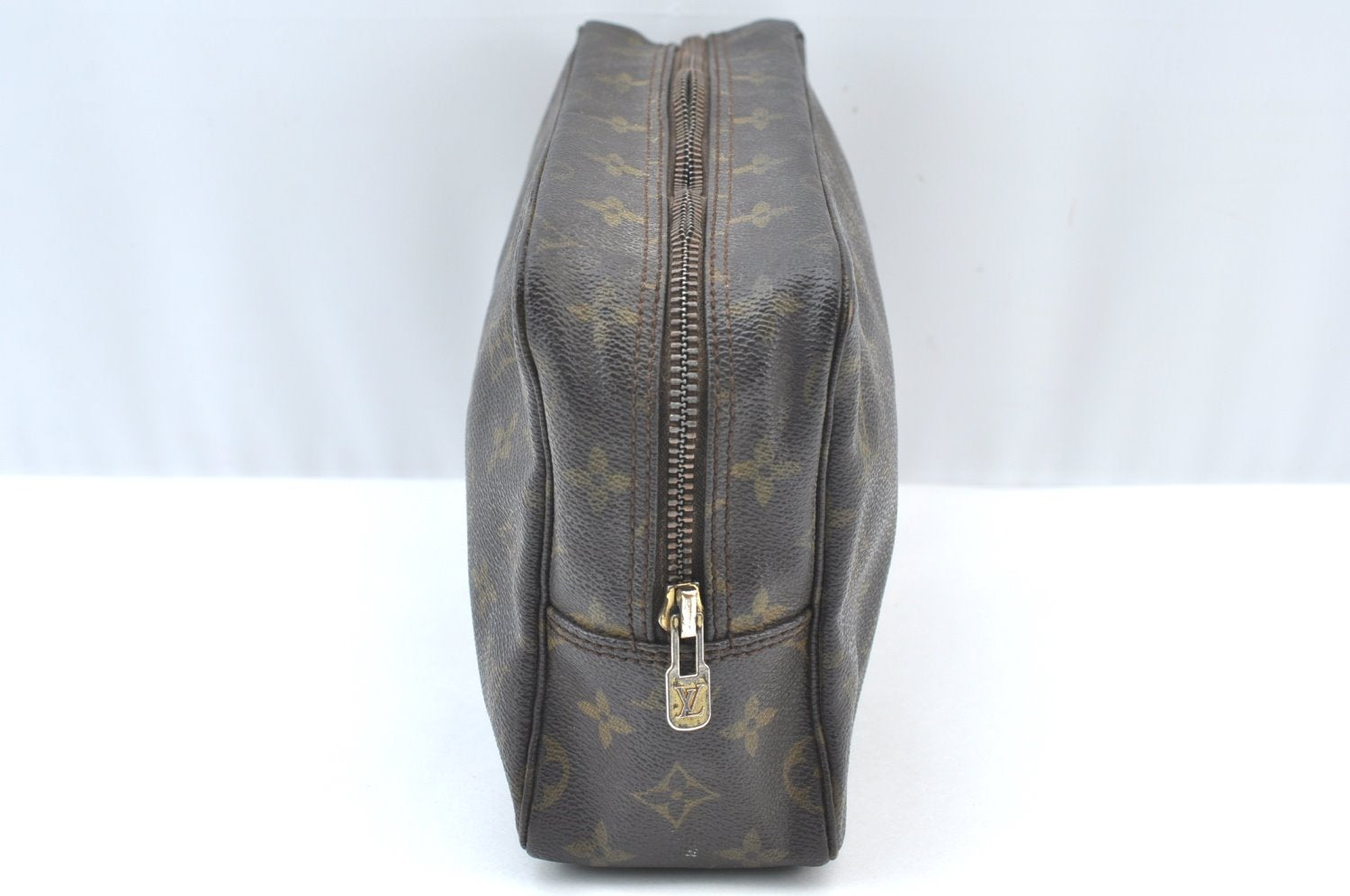 Authentic Louis Vuitton Monogram Trousse Toilette 28 Clutch Hand Bag Junk J7994