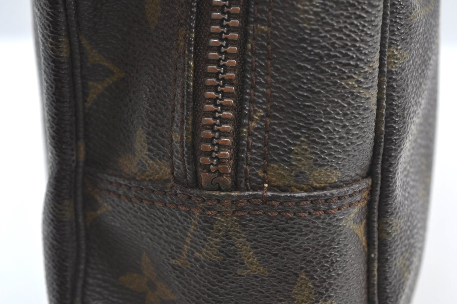 Authentic Louis Vuitton Monogram Trousse Toilette 28 Clutch Hand Bag Junk J7994