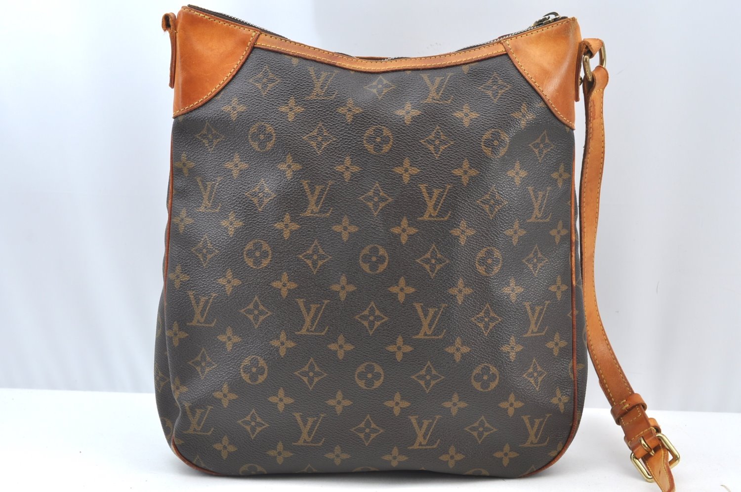 Aut Louis Vuitton Monogram Odeon MM Shoulder Cross Bag M56389 LV Junk J8568