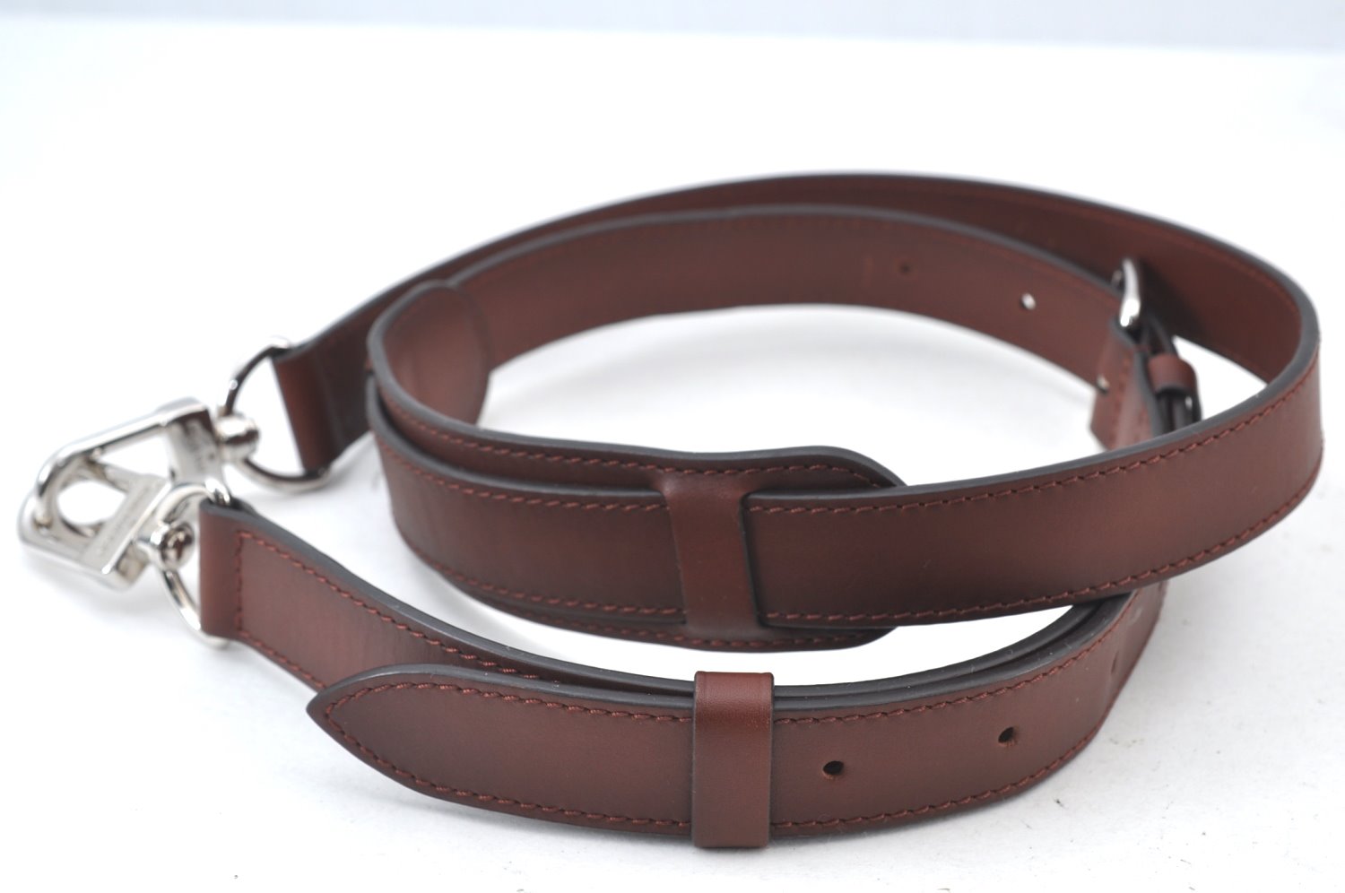 Authentic Louis Vuitton Leather Shoulder Strap 45.7-55.1