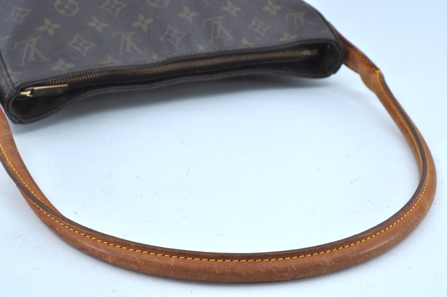 Authentic Louis Vuitton Monogram Looping GM Shoulder Bag M51145 LV K0196