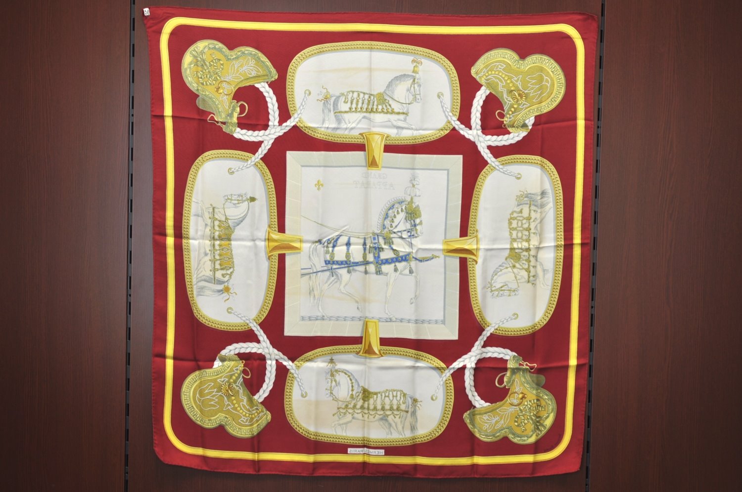 Authentic HERMES Carre 90 Scarf 