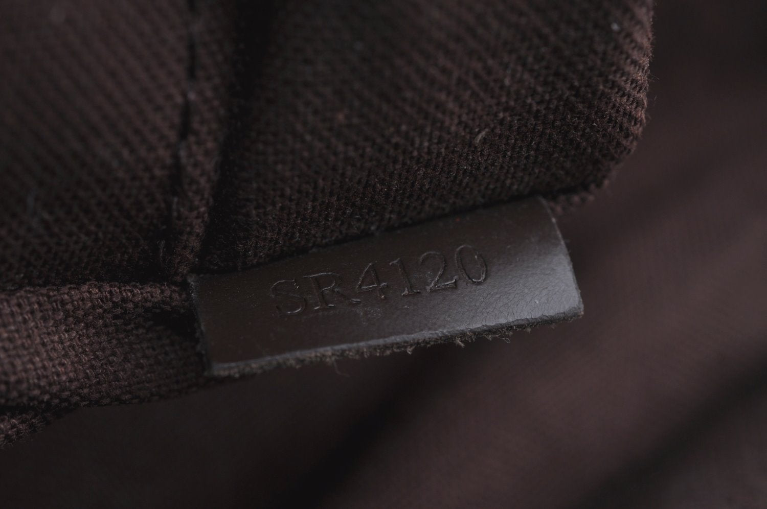 Authentic Louis Vuitton Damier Naviglio Shoulder Cross Body Bag N45255 LV K0414