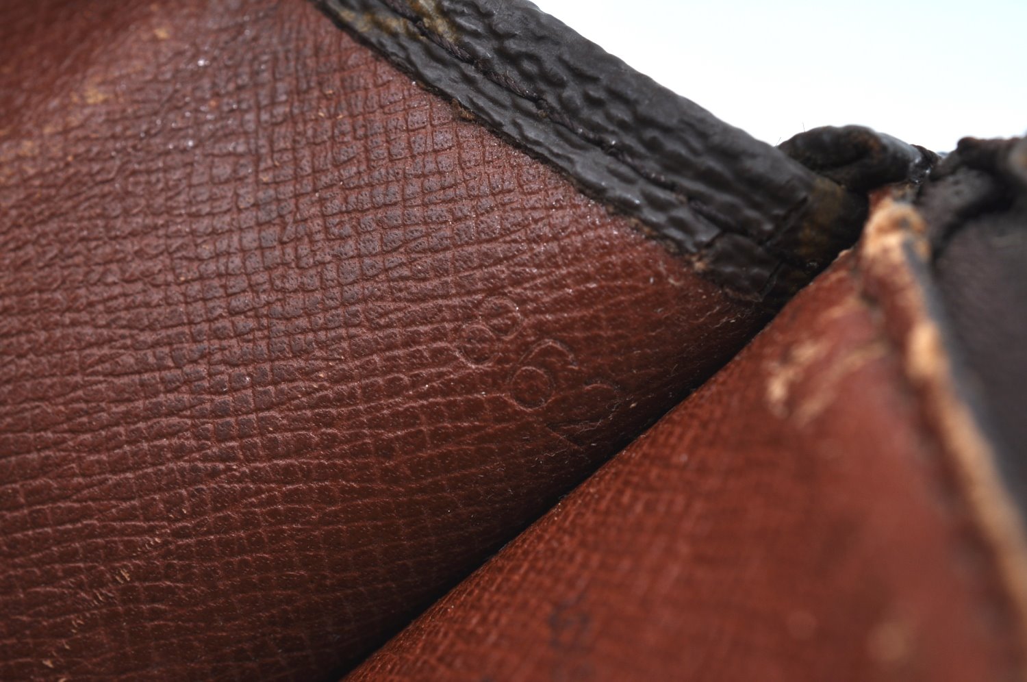 Authentic Louis Vuitton Monogram Poche Documents Document Case M53400 LV K0737