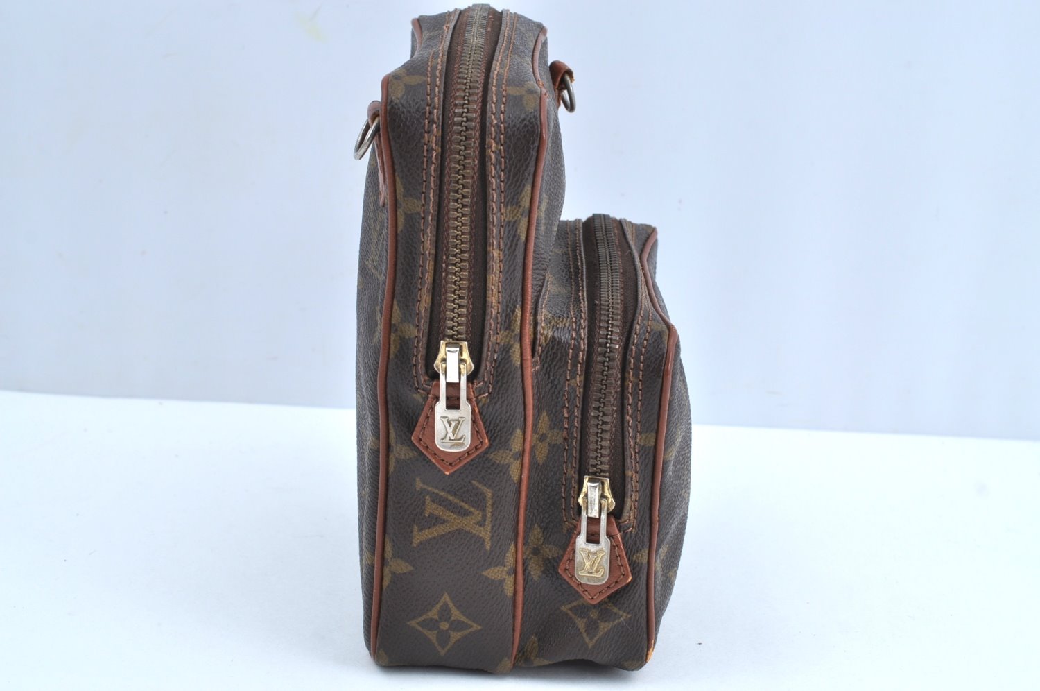 Authentic Louis Vuitton Monogram Amazone Shoulder Cross Bag Old Model K0844