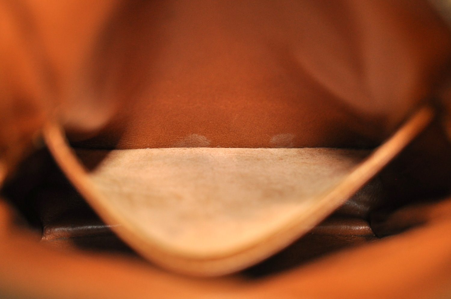 Authentic Louis Vuitton Monogram Amazone Shoulder Cross Bag Old Model K0844