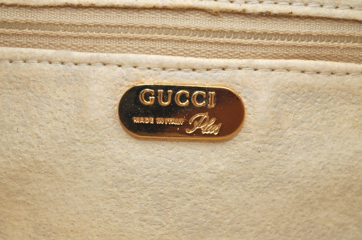 Authentic GUCCI GG Plus Clutch Hand Bag Purse PVC Leather White Brown Junk K0955