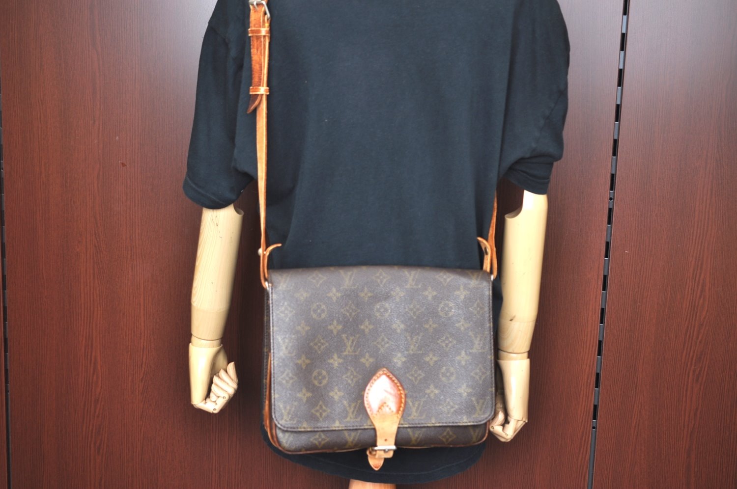 Auth Louis Vuitton Monogram Cartouchiere GM Shoulder Cross Bag Old Model K0992