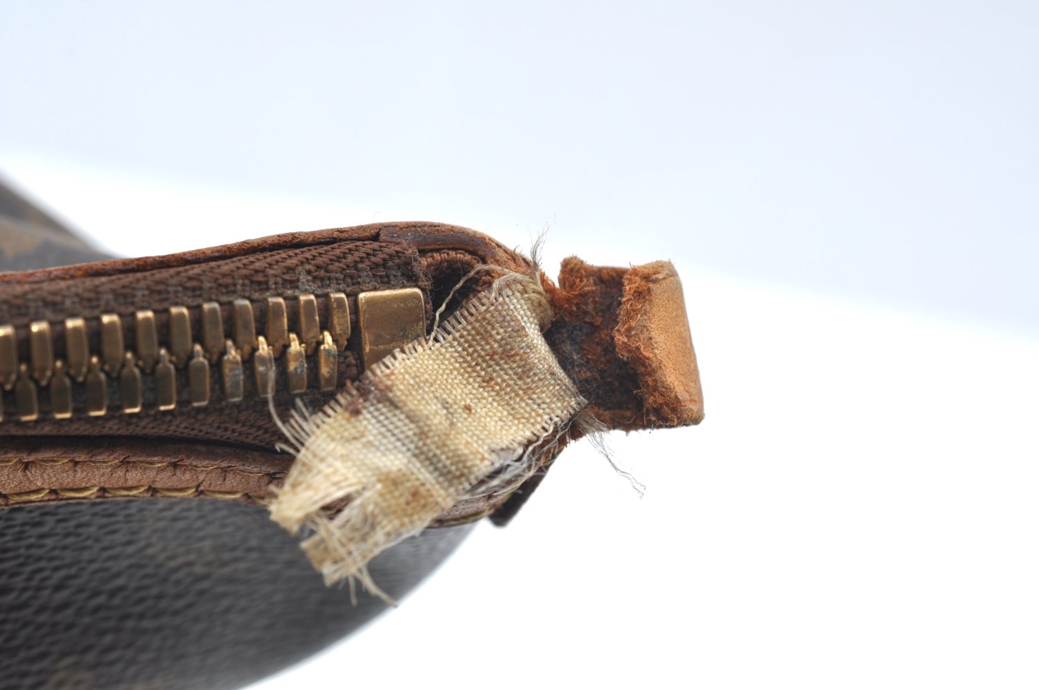 Authentic Louis Vuitton Monogram Palermo PM Shoulder Tote Bag M40145 LV K1030