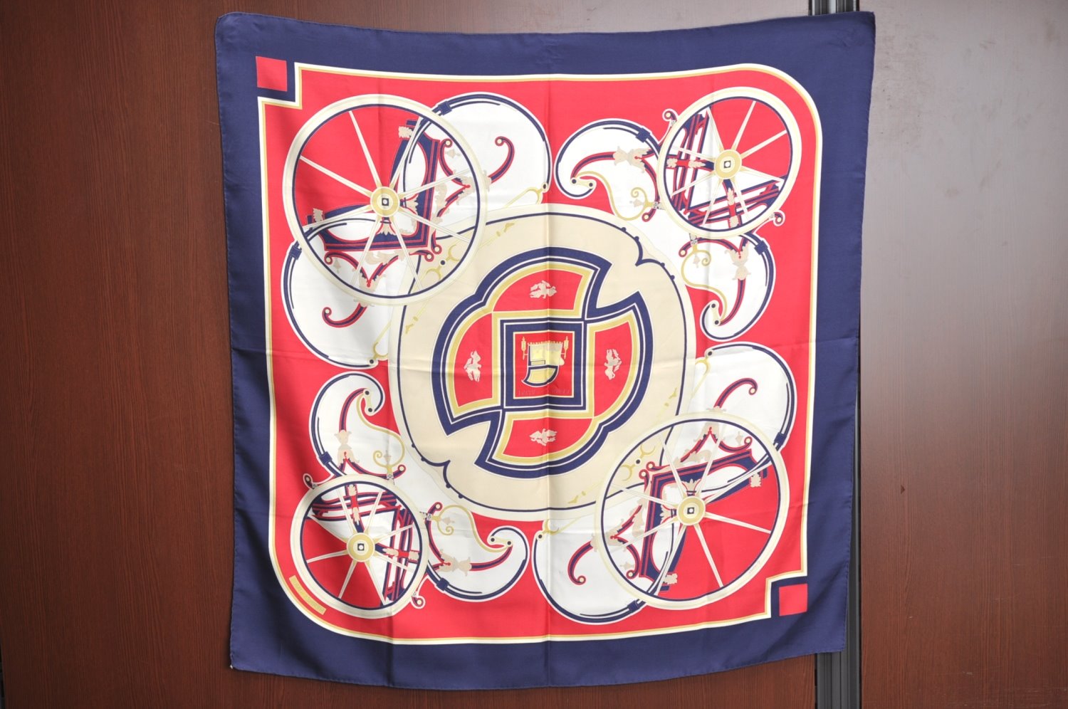 Authentic HERMES Carre 90 Scarf 