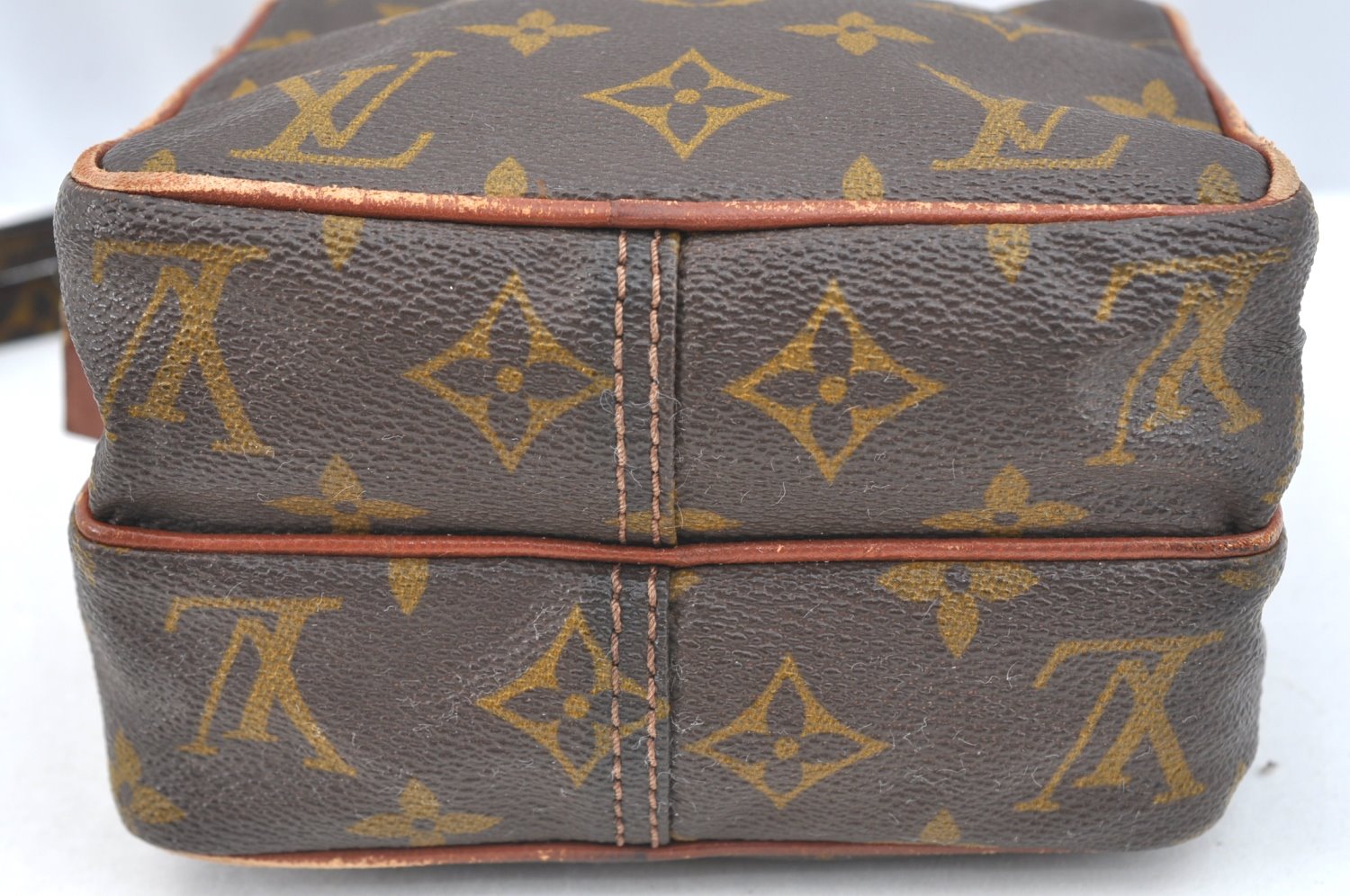 Authentic Louis Vuitton Monogram Amazone Shoulder Cross Bag Old Model Junk K1243