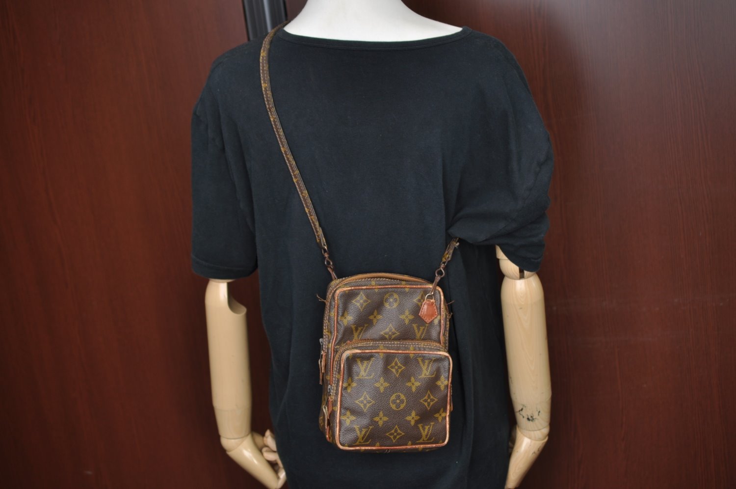 Authentic Louis Vuitton Monogram Amazone Shoulder Cross Bag Old Model Junk K1243