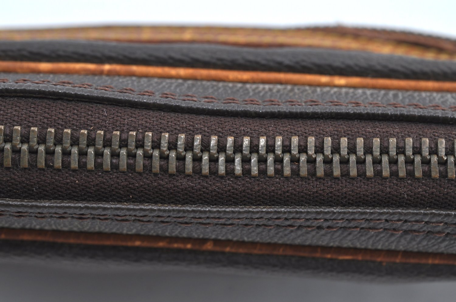 Auth Louis Vuitton Monogram Marly Dragonne Clutch Hand Bag Old Model Junk K1376