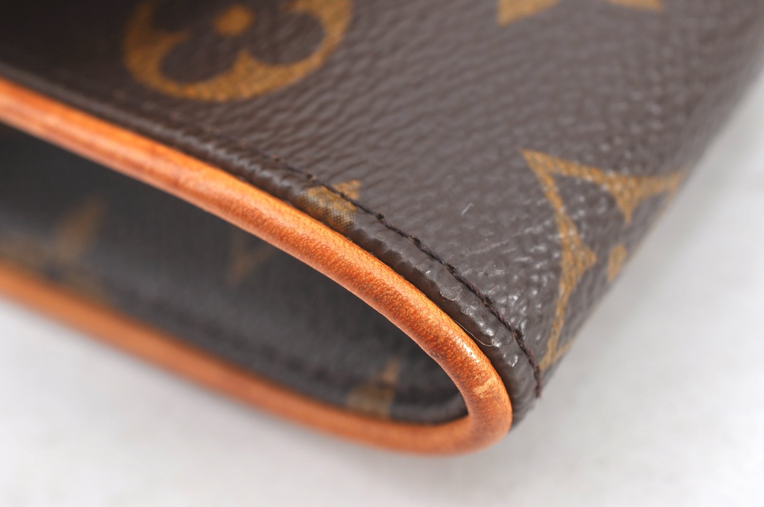 Authentic Louis Vuitton Monogram Pochette Twin PM Shoulder Bag M51854 LV K1482