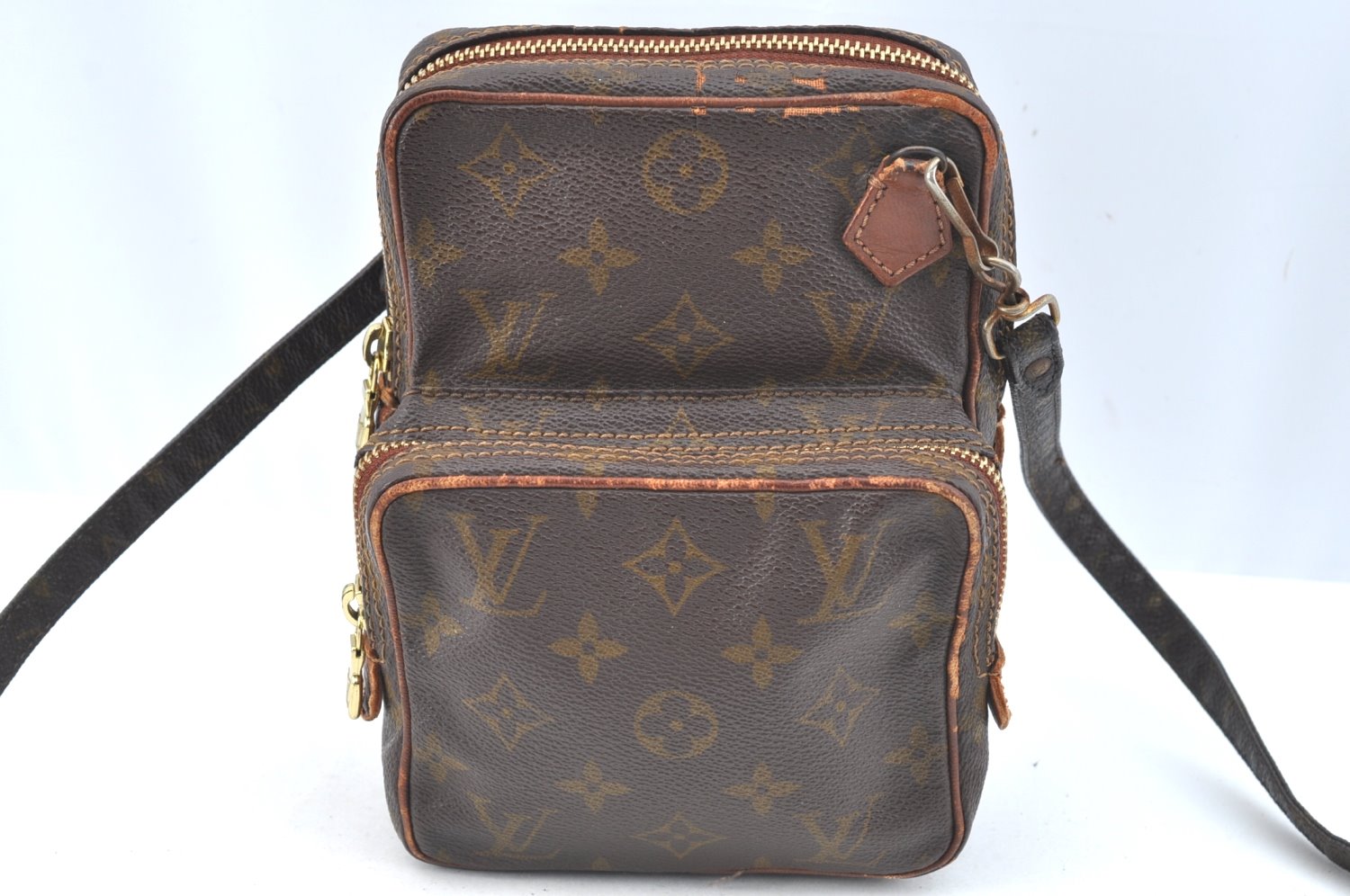 Authentic Louis Vuitton Monogram Amazone Shoulder Cross Body Bag Old Model K1593