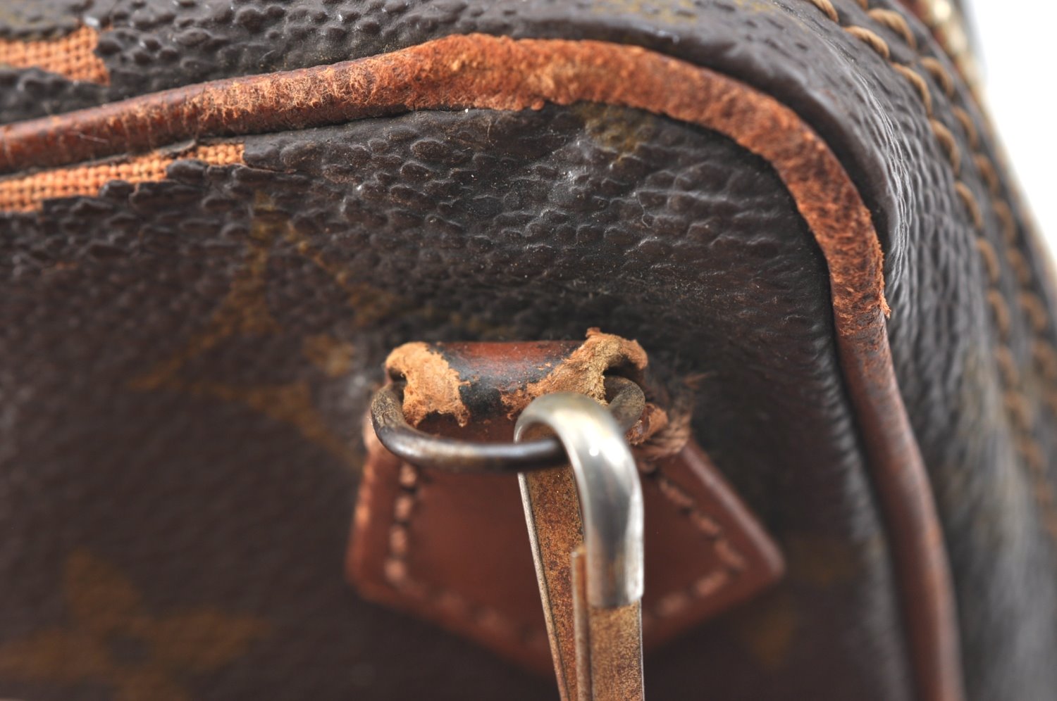 Authentic Louis Vuitton Monogram Amazone Shoulder Cross Body Bag Old Model K1593