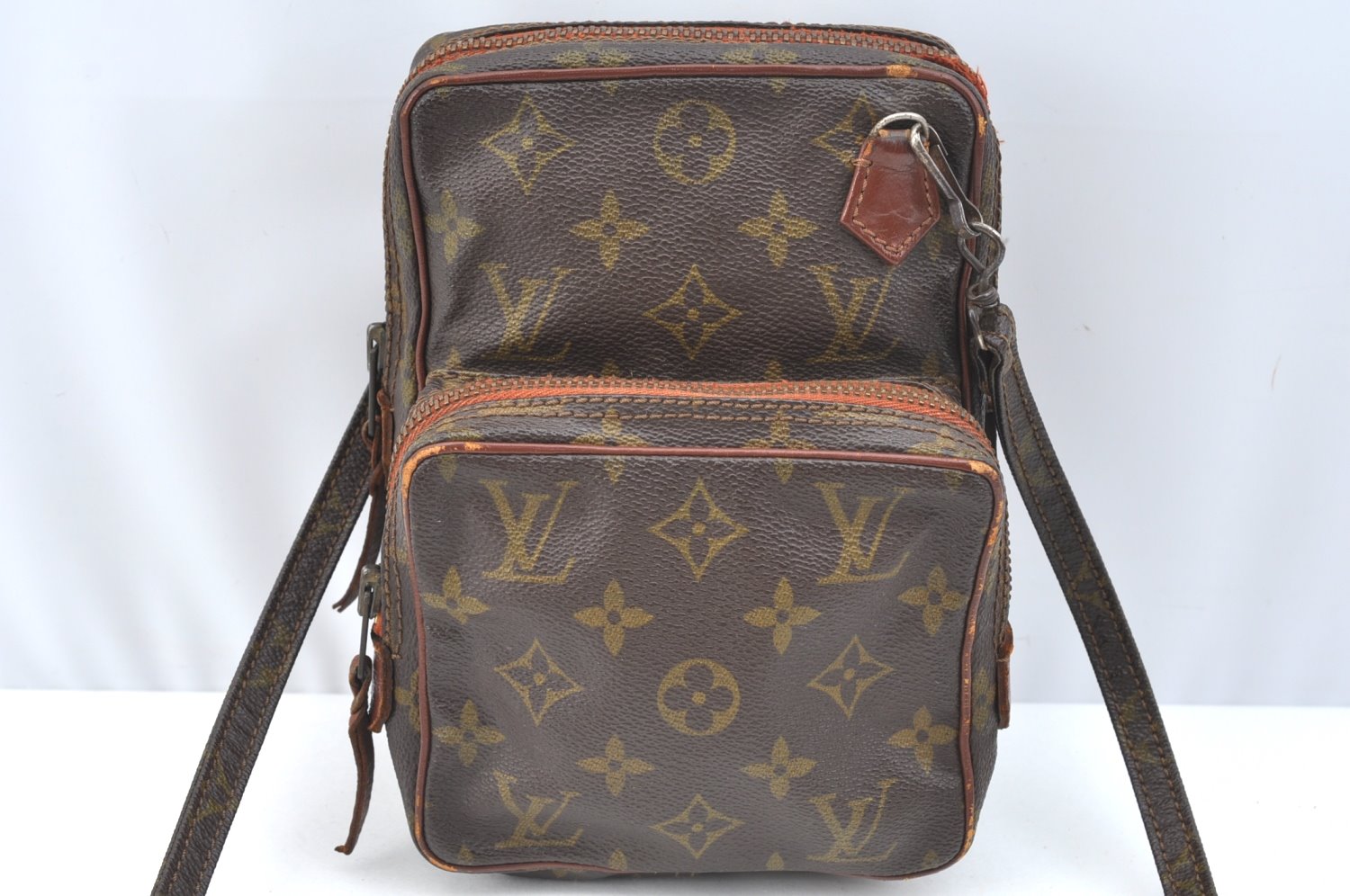 Authentic Louis Vuitton Monogram Mini Amazone Shoulder Cross Bag Old Model K1597